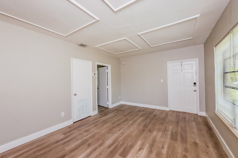 2,410/Mo, 381 Carolina Ave Fort Lauderdale, FL 33312 Living Room View 3