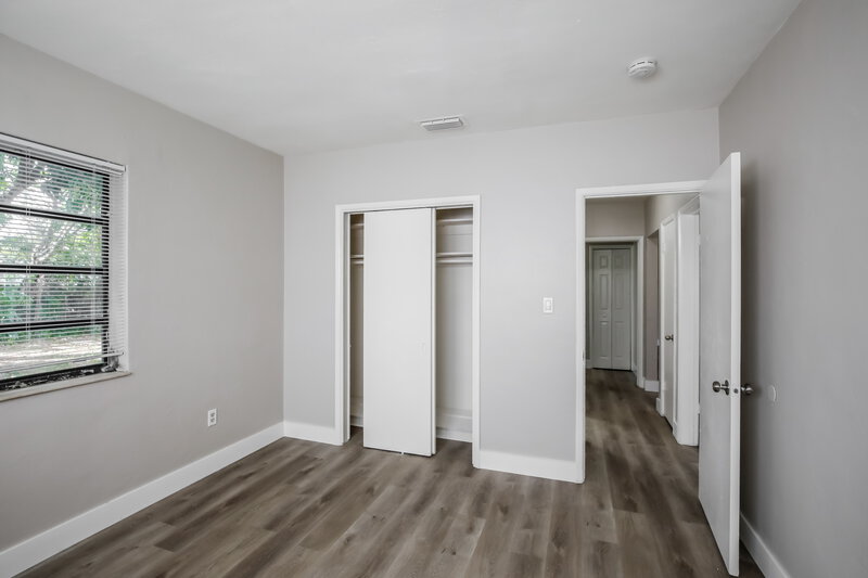 2,410/Mo, 381 Carolina Ave Fort Lauderdale, FL 33312 Main Bedroom View