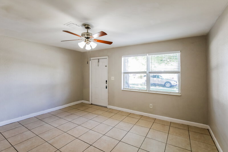 2,690/Mo, 2520 NE 7th Terrace Pompano Beach, FL 33064 Living Room View