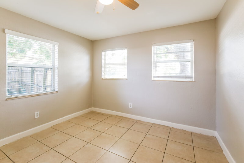 3,690/Mo, 2520 NE 7th Terrace Pompano Beach, FL 33064 Main Bedroom View