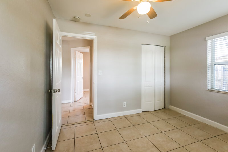 3,690/Mo, 2520 NE 7th Terrace Pompano Beach, FL 33064 Main Bedroom View 2