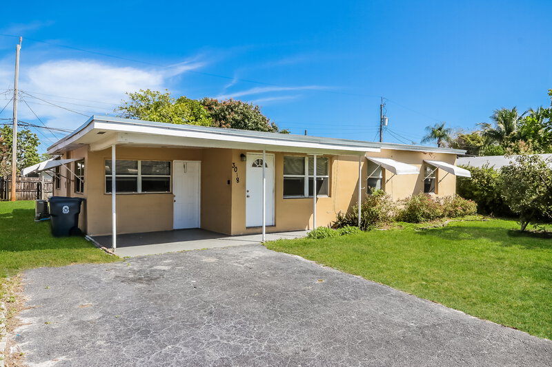 3,080/Mo, 3018 Buckley Avenue Lake Worth, FL 33461 External View