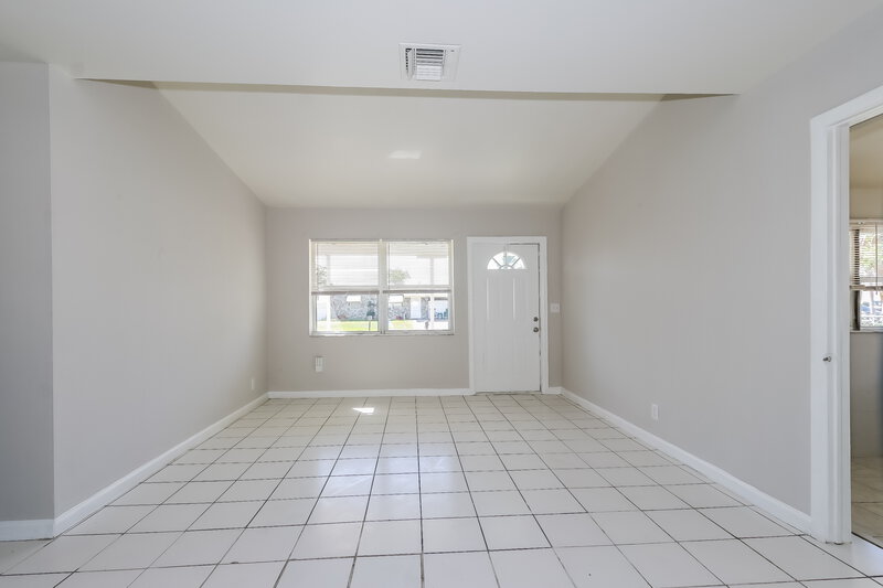 3,080/Mo, 3018 Buckley Avenue Lake Worth, FL 33461 Living Room View 2