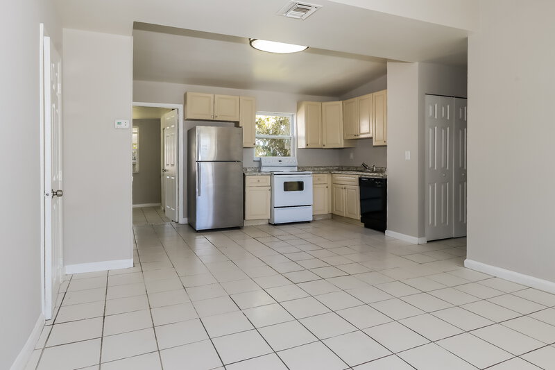 3,080/Mo, 3018 Buckley Avenue Lake Worth, FL 33461 Dining Room View