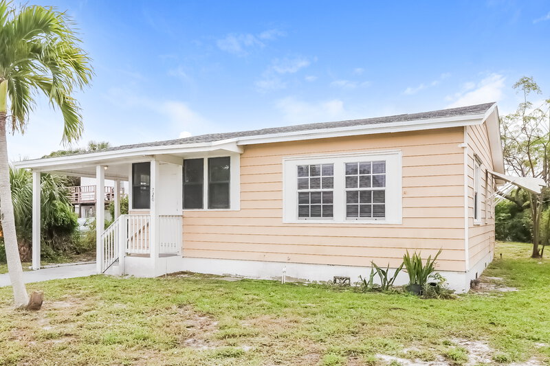 3,140/Mo, 720 51st Street West Palm Beach, FL 33407 External View