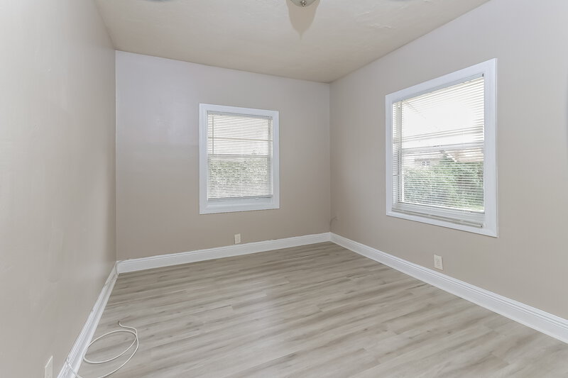 3,140/Mo, 720 51st Street West Palm Beach, FL 33407 Main Bedroom View