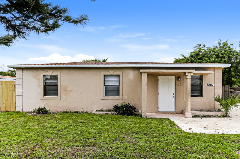 3,270/Mo, 1207 NW 17th Avenue Fort Lauderdale, FL 33311 External View
