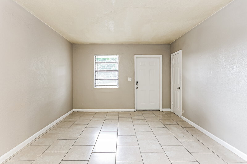 3,270/Mo, 1207 NW 17th Avenue Fort Lauderdale, FL 33311 Living Room View