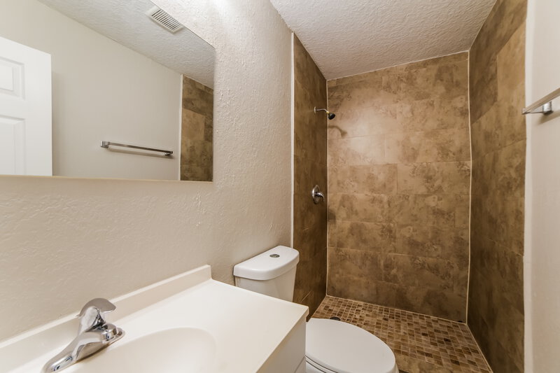 2,775/Mo, 521 SW 11th Drive Deerfield Beach, FL 33441 Bathroom View