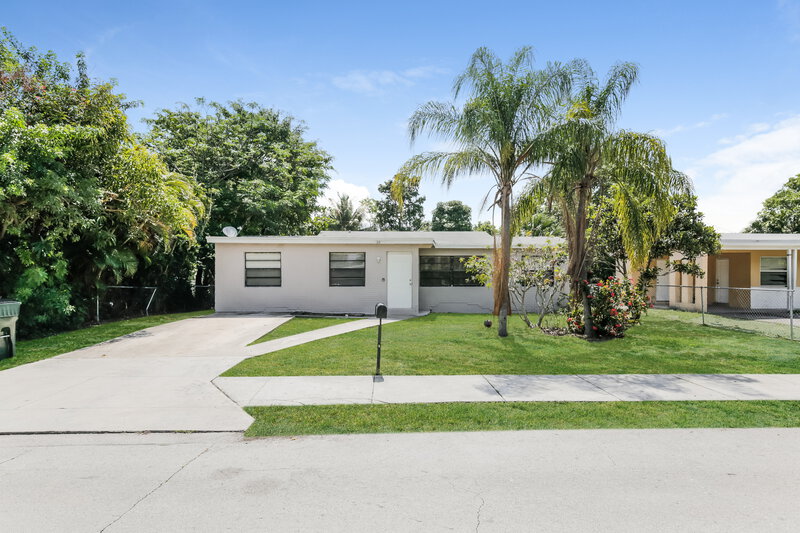 2,935/Mo, 331 SW 11th Avenue Delray Beach, FL 33444 External View
