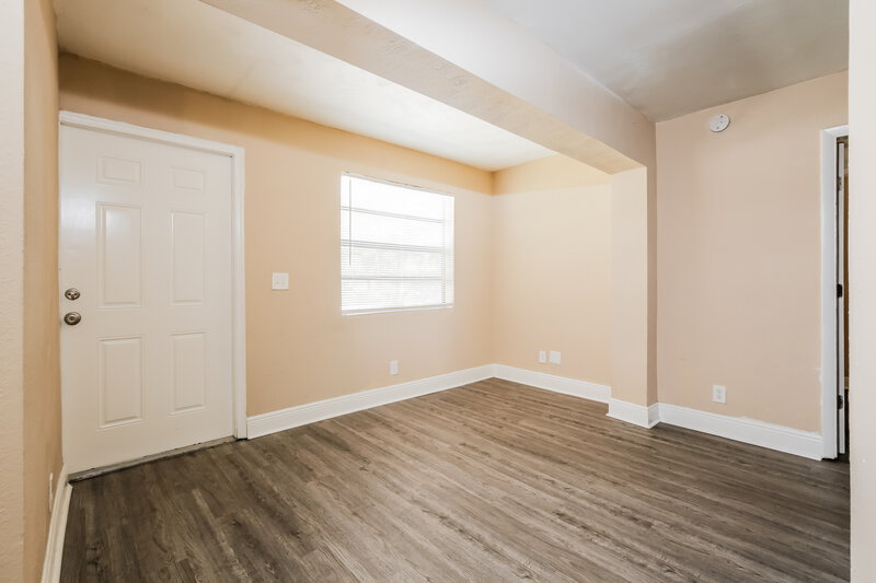 2,935/Mo, 331 SW 11th Avenue Delray Beach, FL 33444 Bedroom View 3