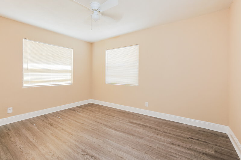 2,935/Mo, 331 SW 11th Avenue Delray Beach, FL 33444 Bedroom View 4