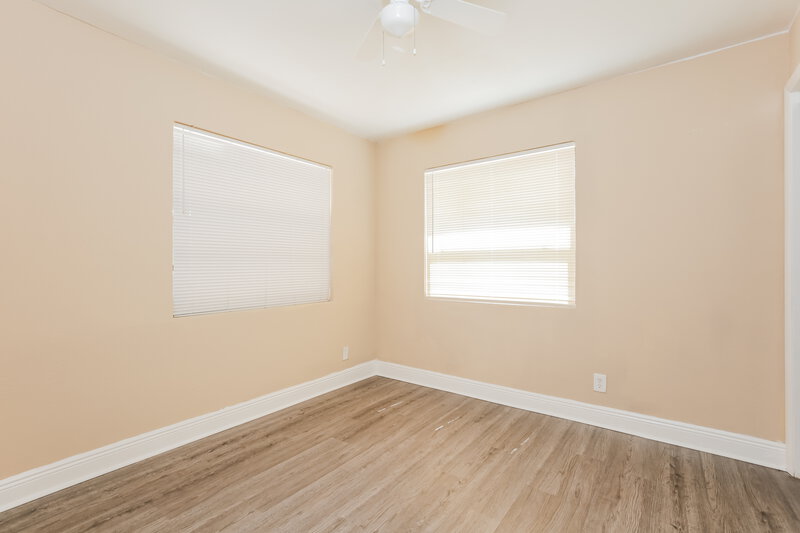 2,935/Mo, 331 SW 11th Avenue Delray Beach, FL 33444 Bedroom View 6