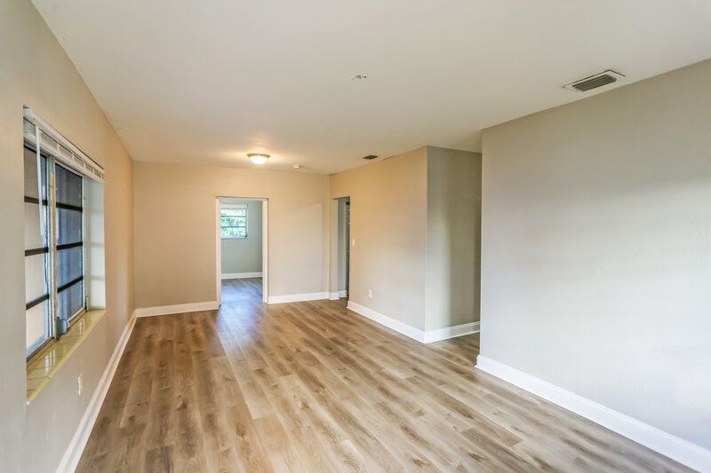 2,525/Mo, 14301 Polk Street Miami, FL 33176 Dining Room View 2