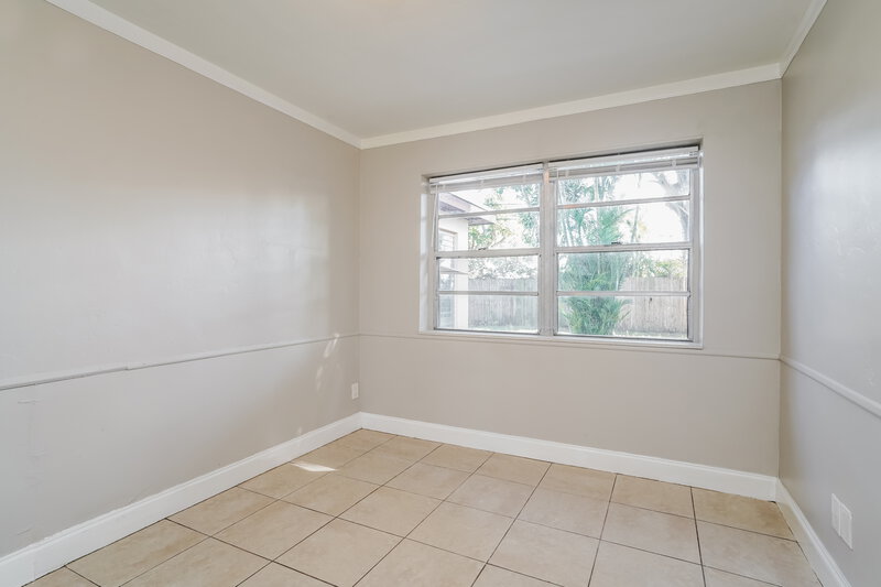 2,585/Mo, 2344 S Beech Road West Palm Beach, FL 33409 Bedroom View