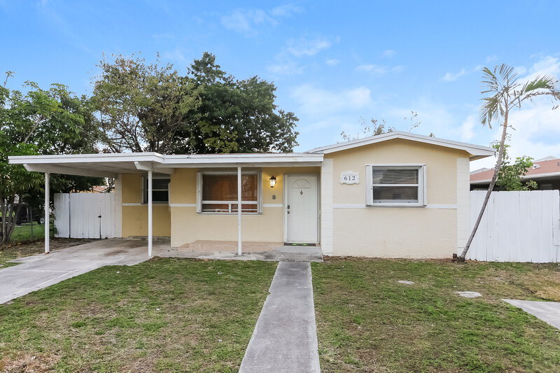 2,328/Mo, 612 NW 3rd Ave Hallandale Beach, FL 33009 External View