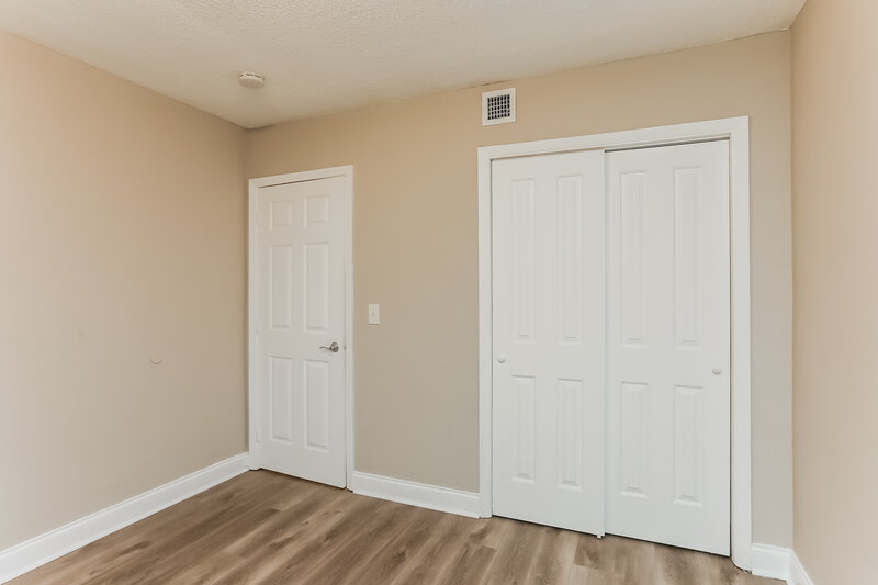 2,328/Mo, 612 NW 3rd Ave Hallandale Beach, FL 33009 Main Bedroom View 2
