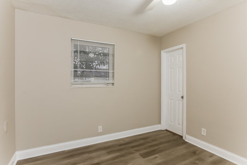 2,328/Mo, 612 NW 3rd Ave Hallandale Beach, FL 33009 Bedroom View