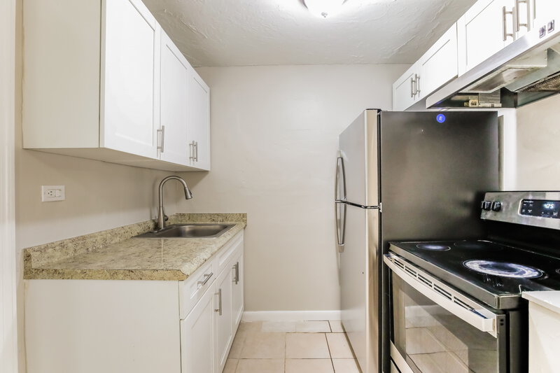 2,325/Mo, 2445 NW 159th Street Miami Gardens, FL 33054 Misc View 7