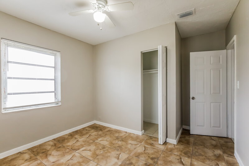 2,325/Mo, 2445 NW 159th Street Miami Gardens, FL 33054 Misc View 9