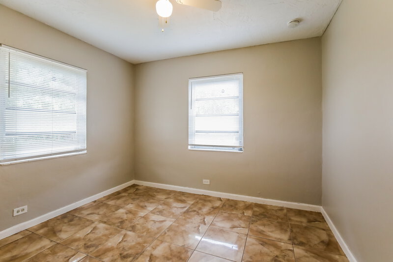 2,325/Mo, 2445 NW 159th Street Miami Gardens, FL 33054 Misc View 13