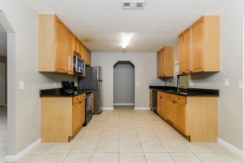 2,130/Mo, 774 SW Duxbury Avenue Port Saint Lucie, FL 34983 Dining Room View