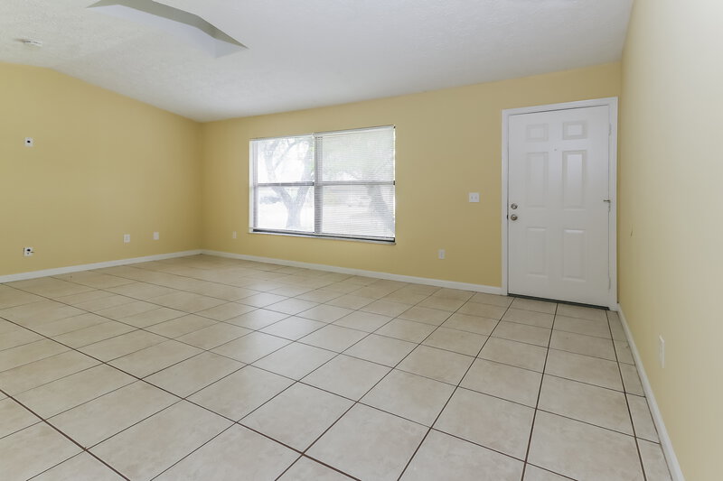 2,130/Mo, 774 SW Duxbury Avenue Port Saint Lucie, FL 34983 Bedroom View 2