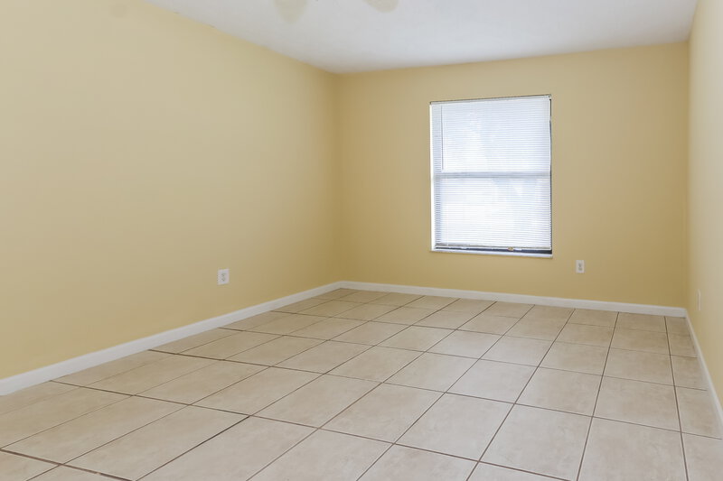 2,130/Mo, 774 SW Duxbury Avenue Port Saint Lucie, FL 34983 Bedroom View 4