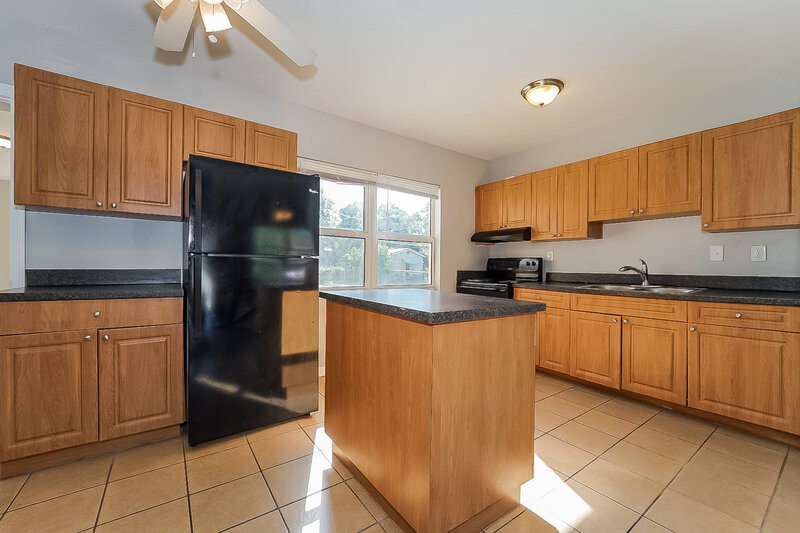 2,450/Mo, 820 S D Street Lake Worth Beach, FL 33460 Misc View 3