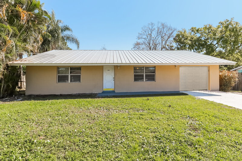 2,100/Mo, 6106 Sunset Boulevard Fort Pierce, FL 34982 External View