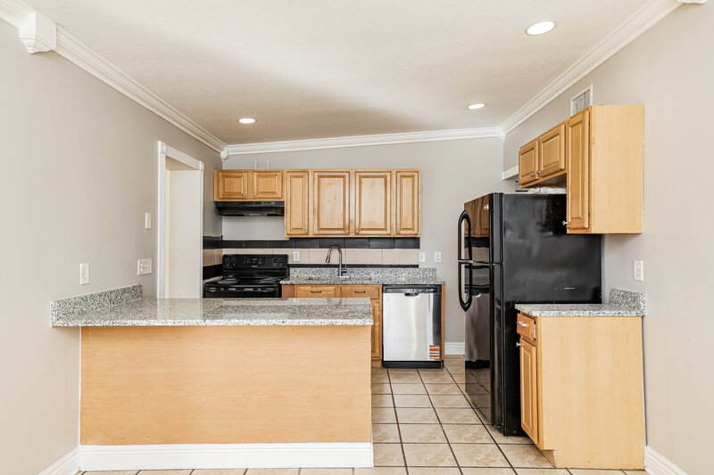 2,340/Mo, 395 Plum Tree Drive Lantana, FL 33462 Kitchen View