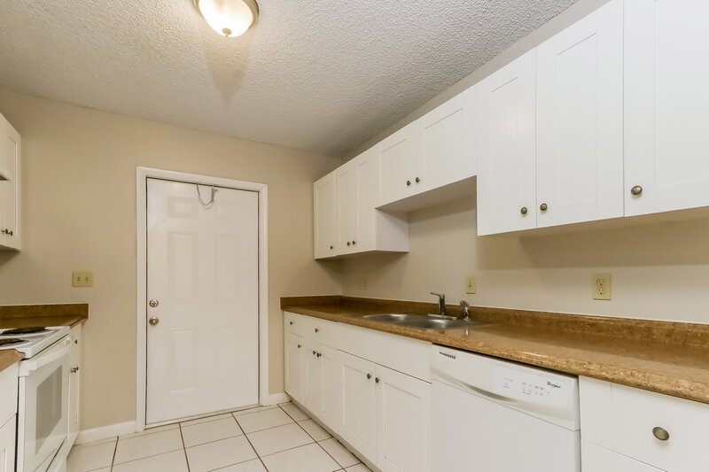 2,815/Mo, 17314 Sapp Place Jupiter, FL 33458 Kitchen View 3