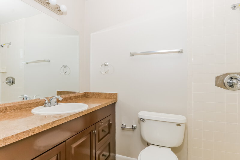 2,815/Mo, 17314 Sapp Place Jupiter, FL 33458 Bathroom View 2