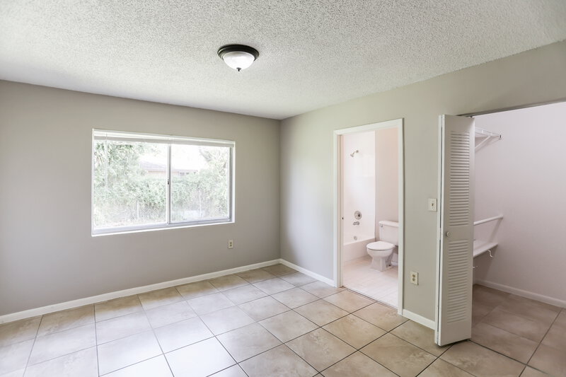 2,700/Mo, 16960 SW 104th Avenue Miami, FL 33157 Main Bedroom View