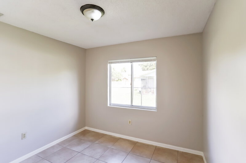 2,700/Mo, 16960 SW 104th Avenue Miami, FL 33157 Bedroom View