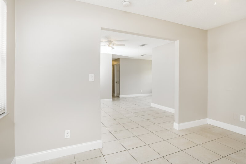 2,700/Mo, 4620 SW 23RD ST West Park, FL 33023 Living Room View