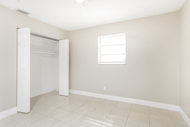 2,700/Mo, 4620 SW 23RD ST West Park, FL 33023 Bedroom View 6