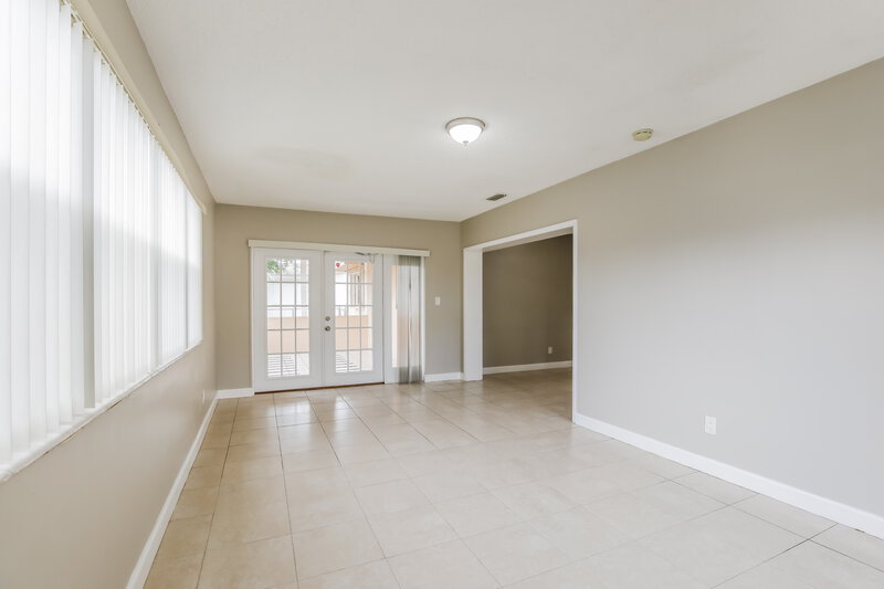 3,610/Mo, 141 NW 76th Terrace Pembroke Pines, FL 33024 Misc View 8
