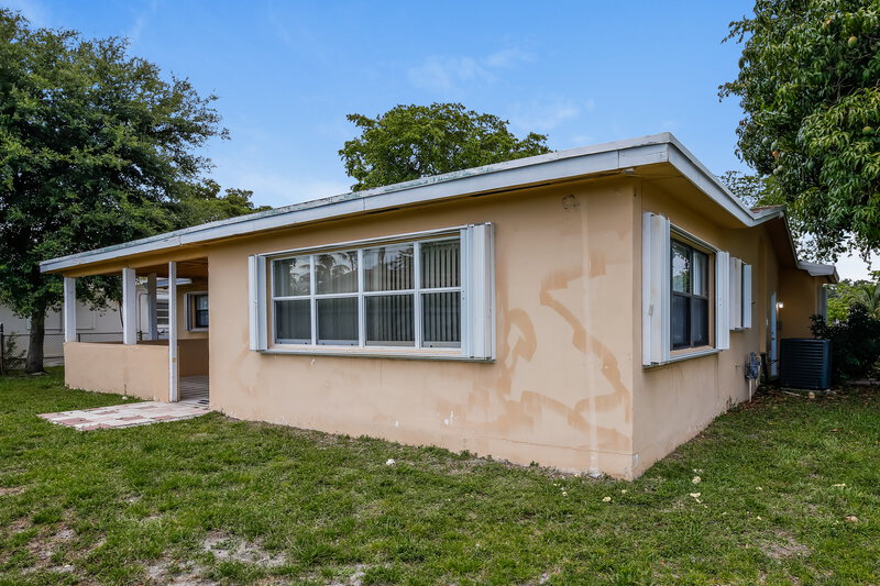 3,145/Mo, 141 NW 76th Terrace Pembroke Pines, FL 33024 Misc View 17