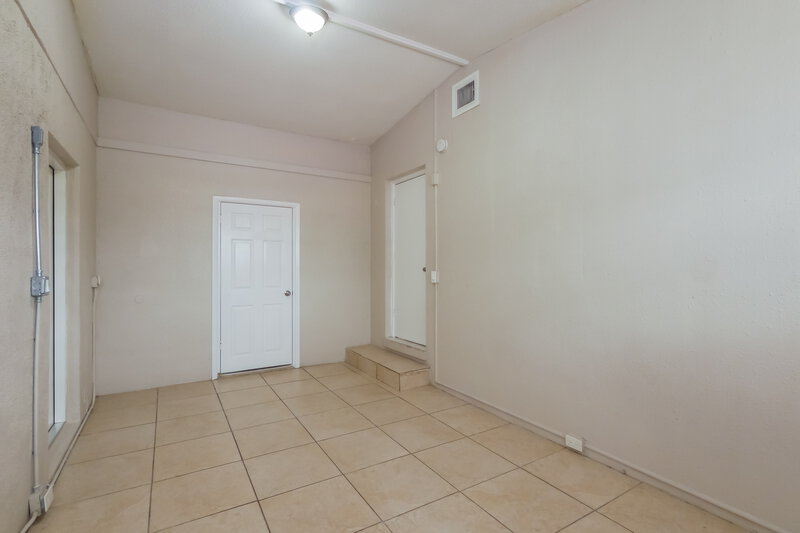 2,060/Mo, 1120 NW 17th Ave Fort Lauderdale, FL 33311 Misc View 12