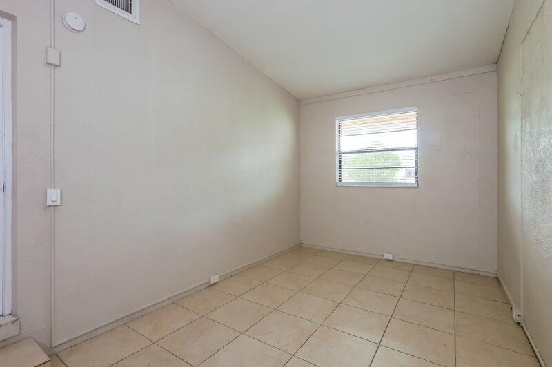 2,060/Mo, 1120 NW 17th Ave Fort Lauderdale, FL 33311 Misc View 13