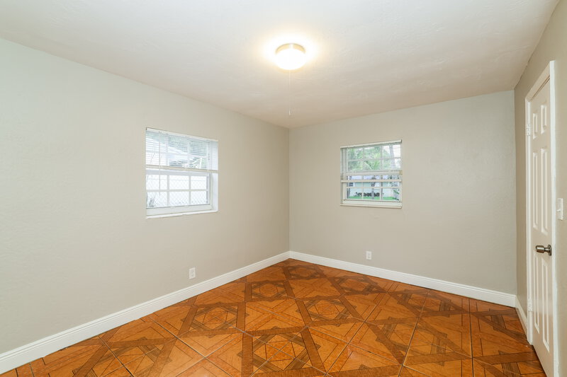 2,760/Mo, 1280 Sw 10Th Ter Deerfield Beach, FL 33441 Bedroom View 2