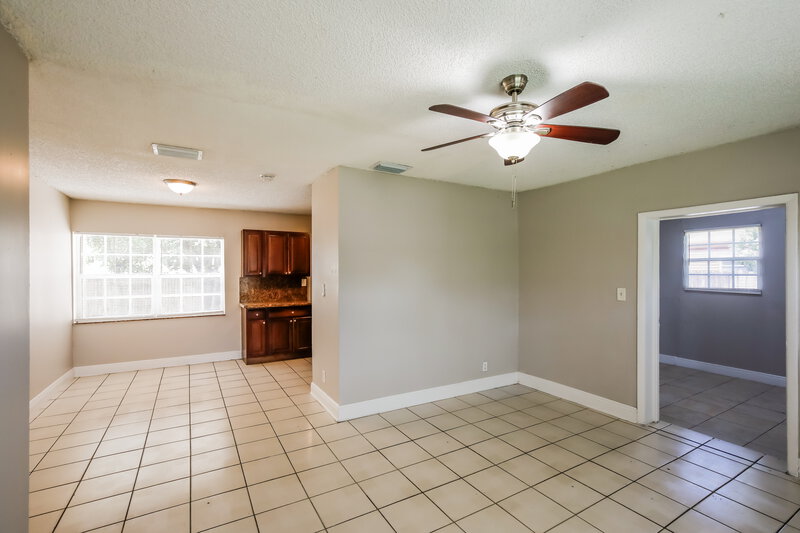 2,825/Mo, 2730 NW 23rd Street Fort Lauderdale, FL 33311 Living Room View