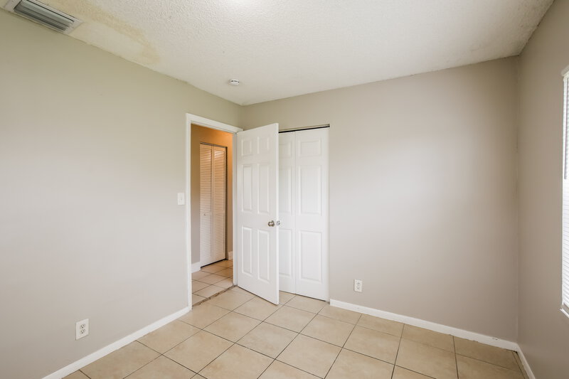2,825/Mo, 2730 NW 23rd Street Fort Lauderdale, FL 33311 Bedroom View 2