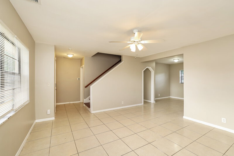 2,535/Mo, 4307 Brooks Avenue West Palm Beach, FL 33407 Living Room View