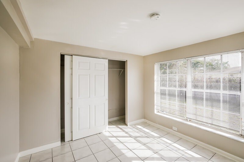 3,040/Mo, 650 W Campus Cir Fort Lauderdale, FL 33312 Bedroom View 3