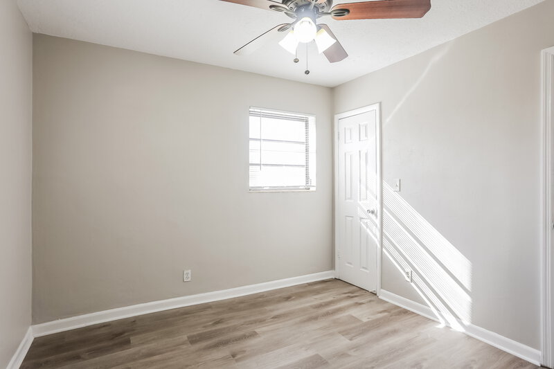 2,715/Mo, 3270 NW 177th Terrace Miami Gardens, FL 33056 Bedroom View 3