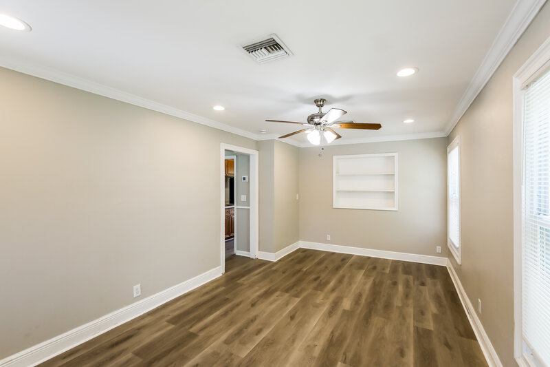 2,020/Mo, 1249 N 16th Avenue Lake Worth Beach, FL 33460 Living Room View 2