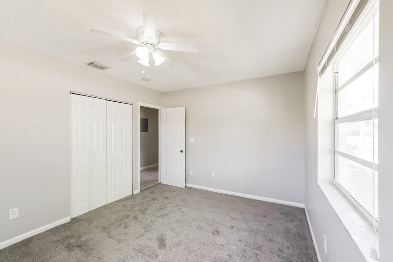 2,295/Mo, 809 NW 2nd Avenue Hallandale Beach, FL 33009 Main Bedroom View