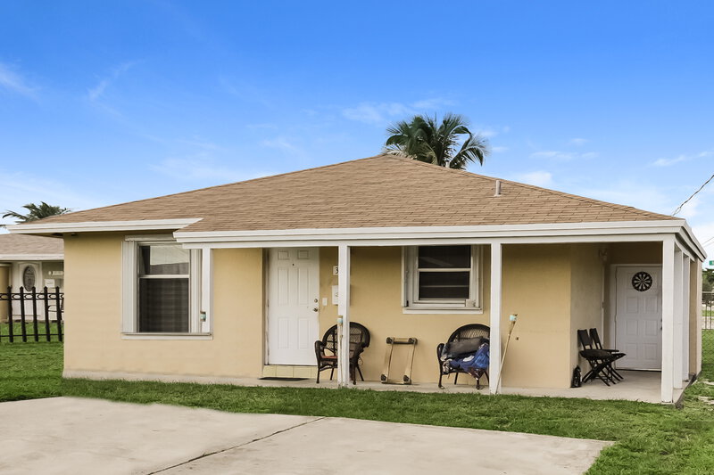 3,610/Mo, 300 NW 3rd Court Hallandale Beach, FL 33009 External View
